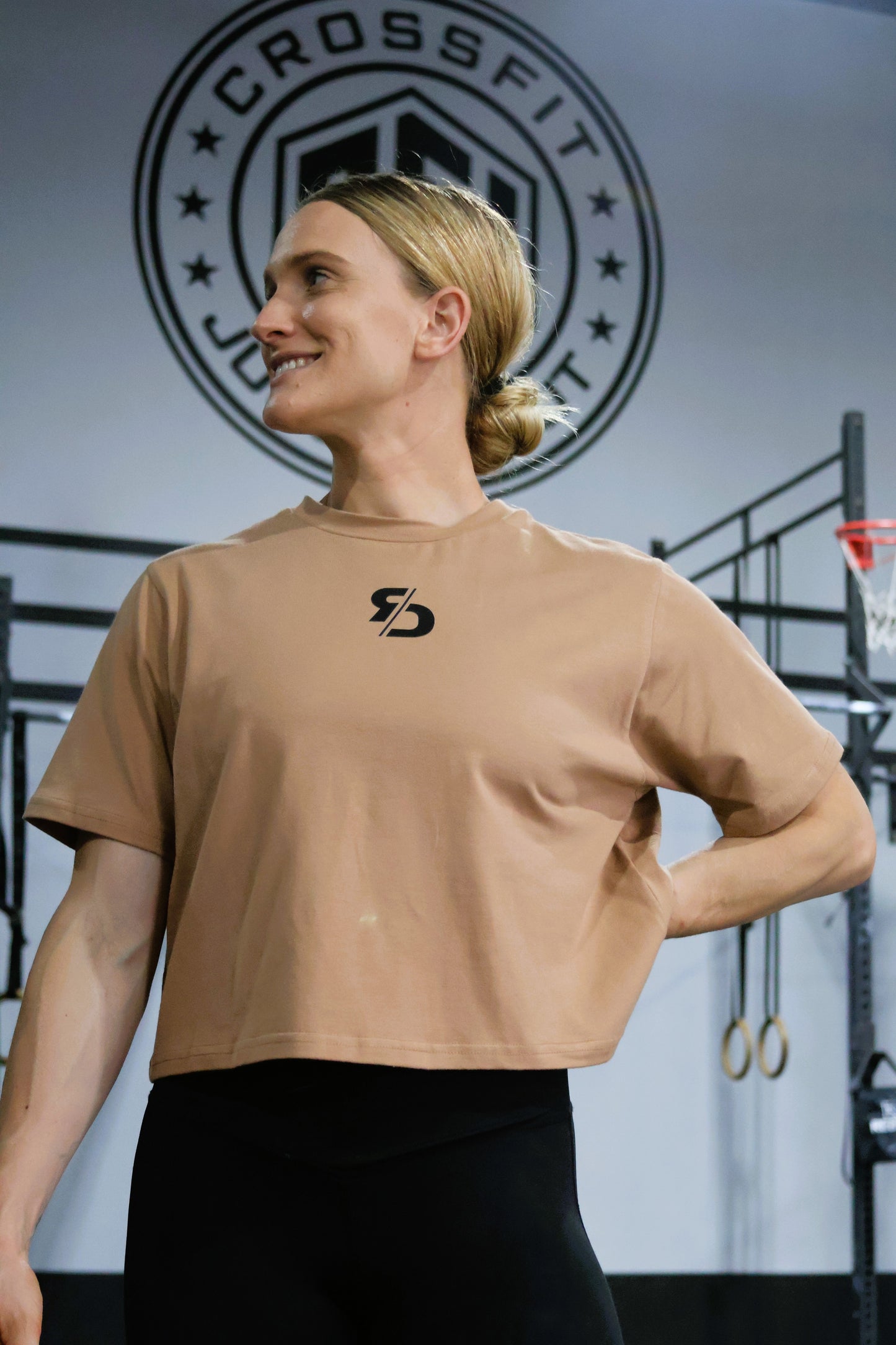 Ladies "BARBELL CLUB" crop t-shirt