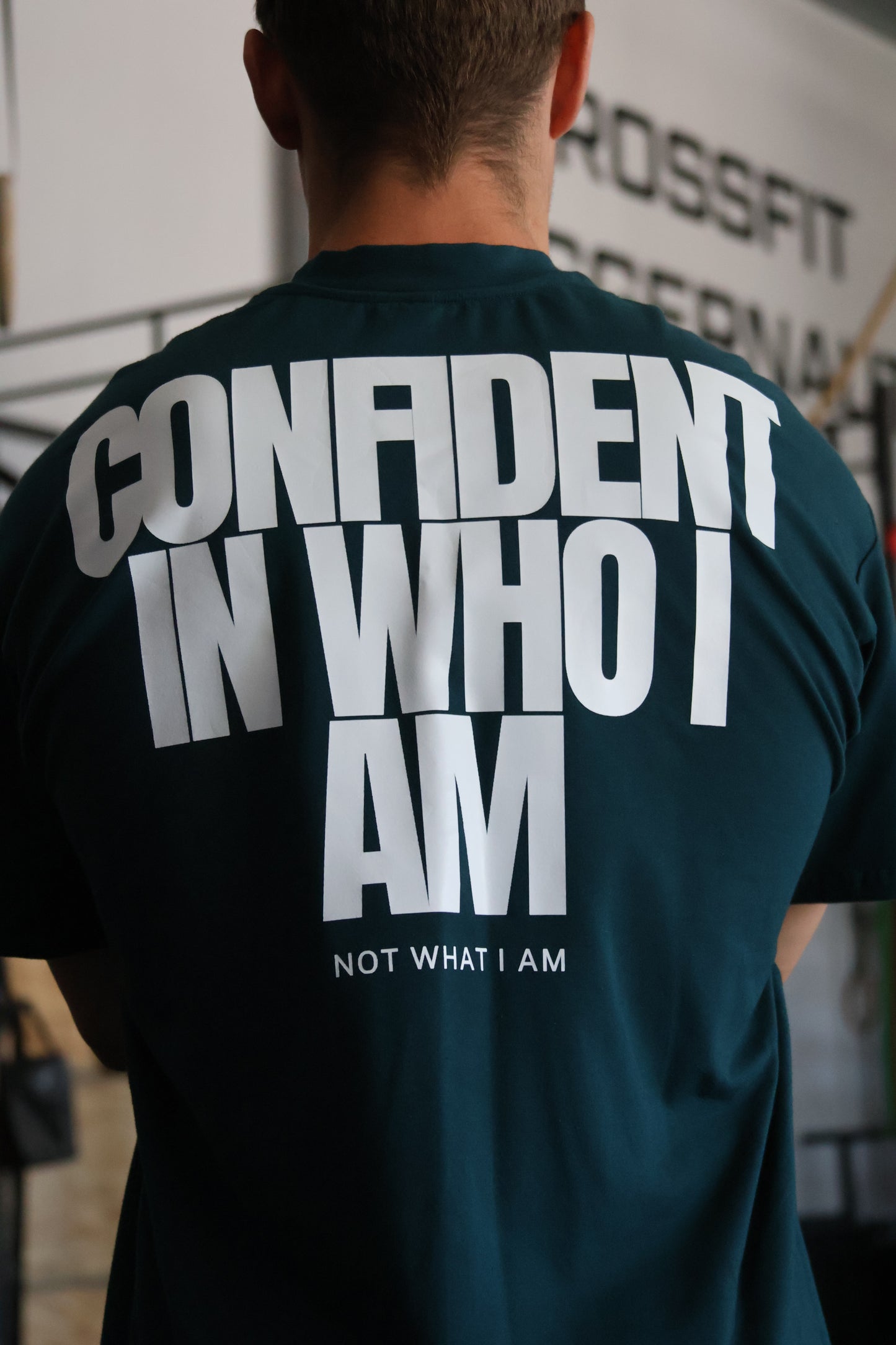 Oversized "CONFIDENT" t-shirt