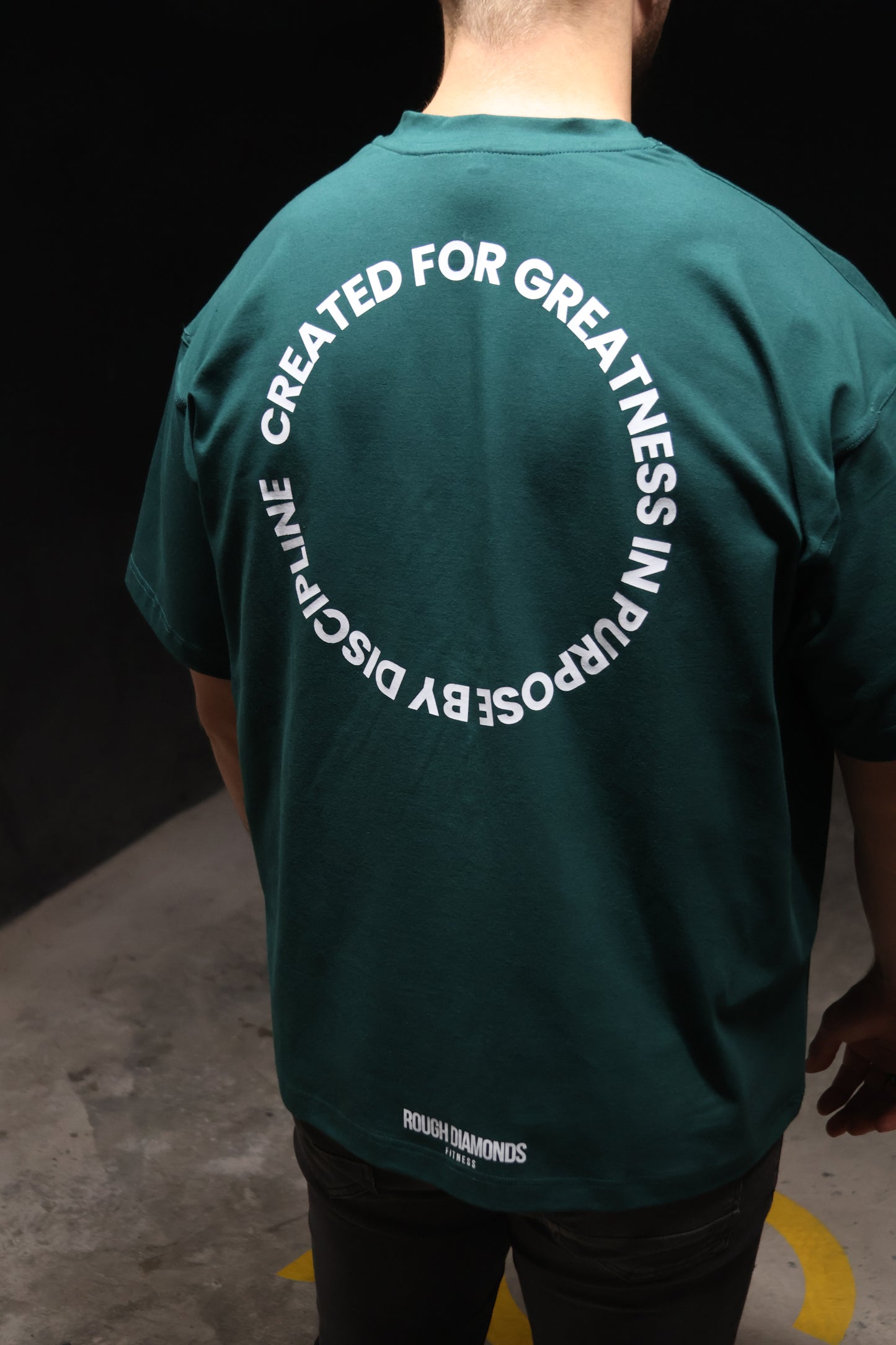 Oversized "GREATNESS" t-shirt