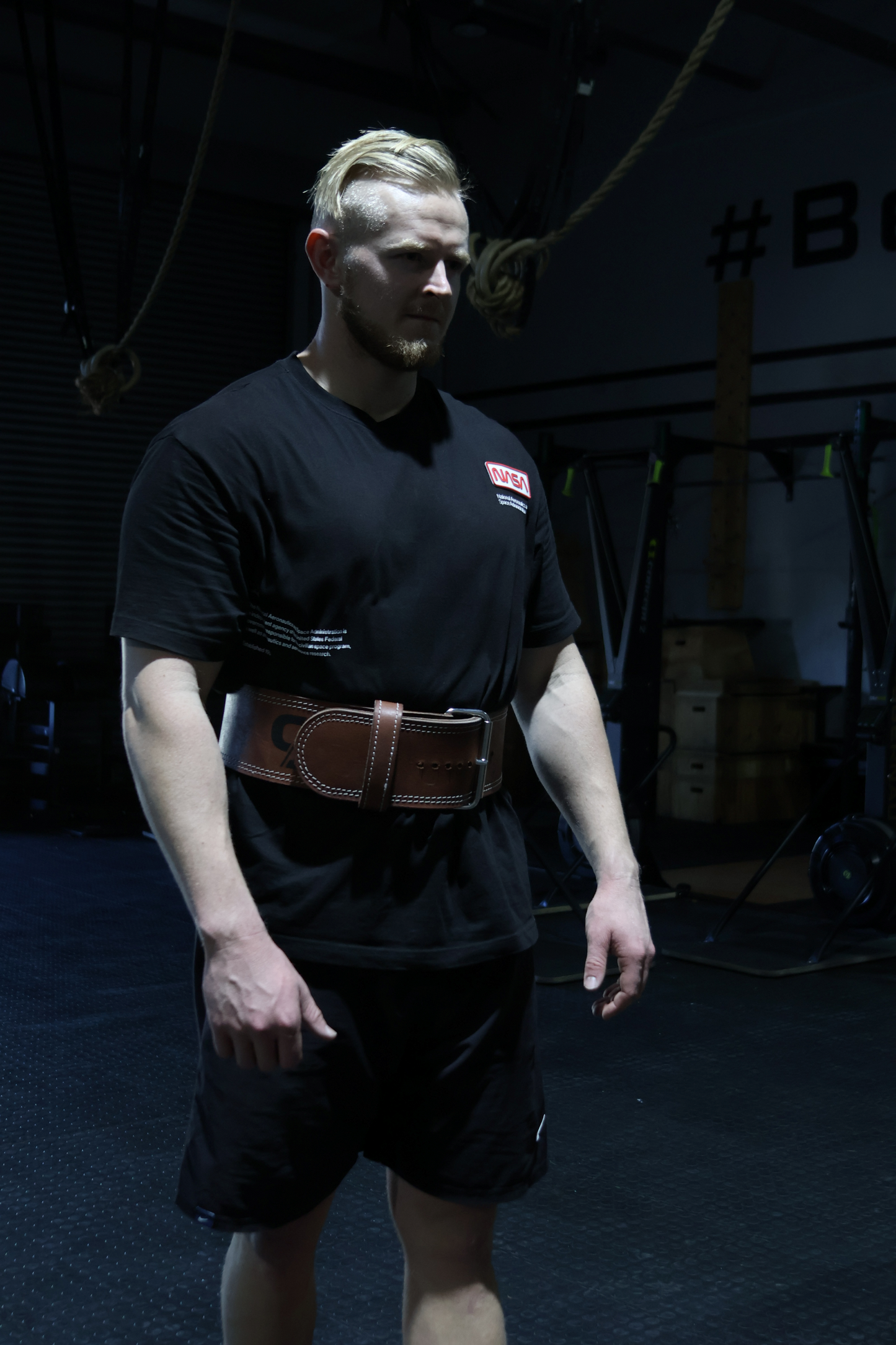 LEATHER WEIGHTLIFTING BELT